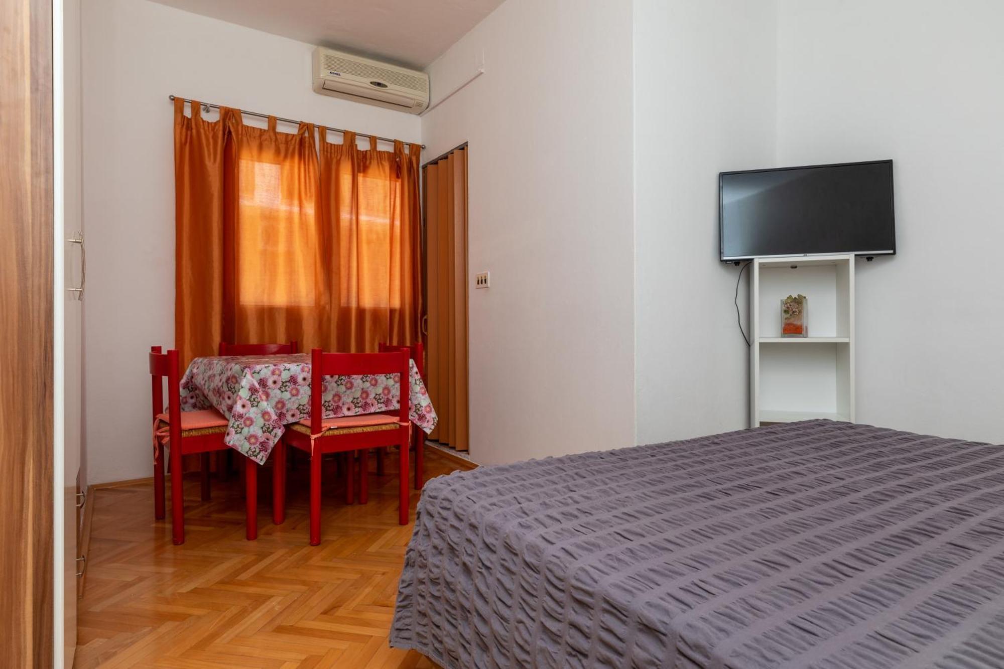 Apartments By The Sea Lokva Rogoznica, Omis - 18638 Habitación foto